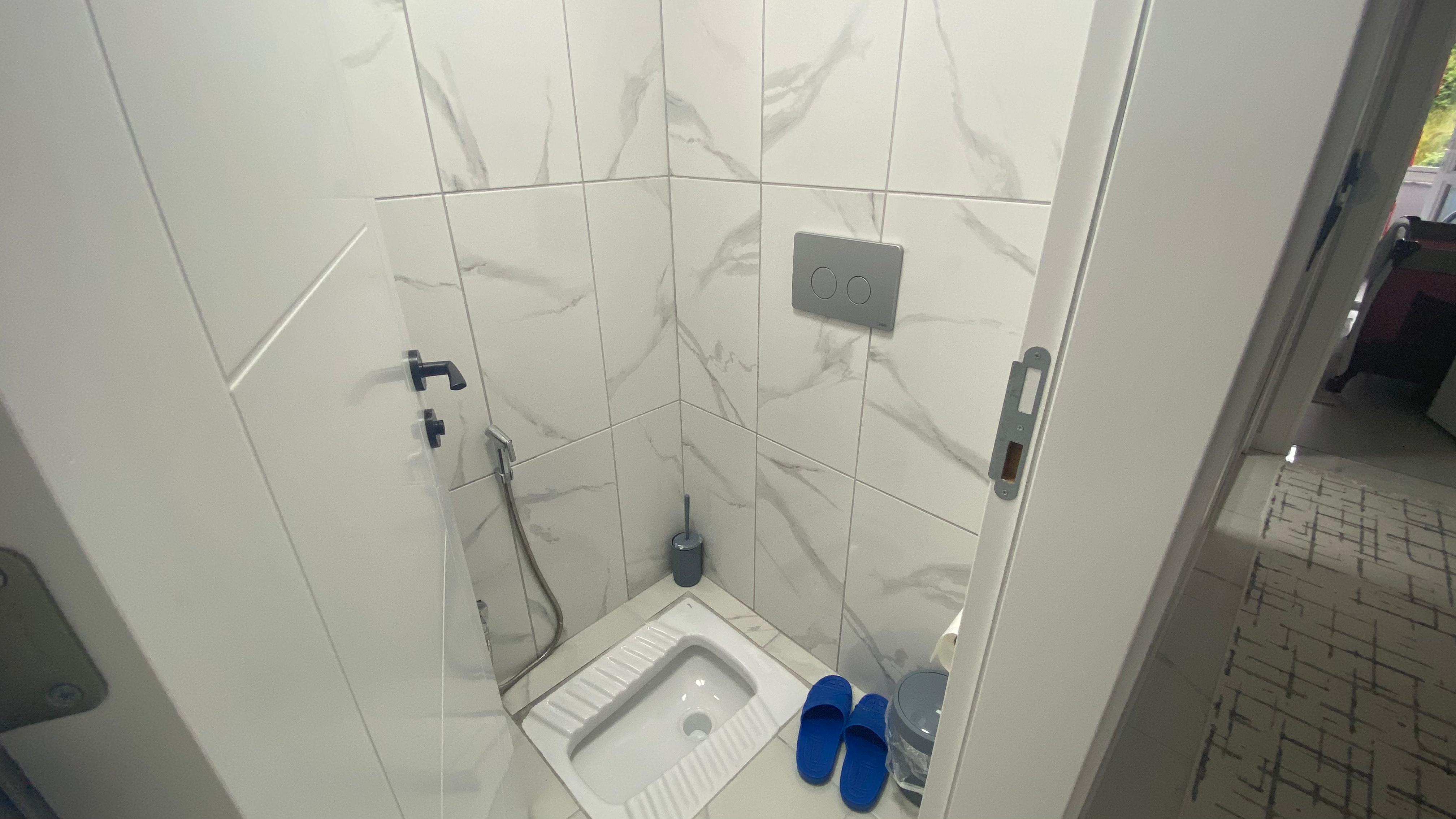 ÇUKURÇAYIR'DA SİTE İÇERİSİNDE İÇİ FULL YAPILI 3+1 SATILIK DAİRE